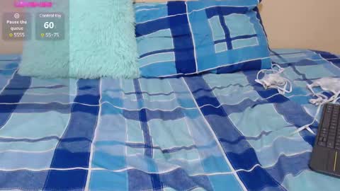 Violette 3 online show from March 8, 2025, 4:17 pm