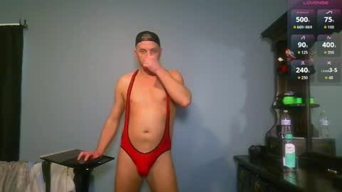 Snapshot of blueyes_hung1 chatting on April 23, 2026, 3:03 pm Fun Boi online show from April 23, 2026, 3:03 pm