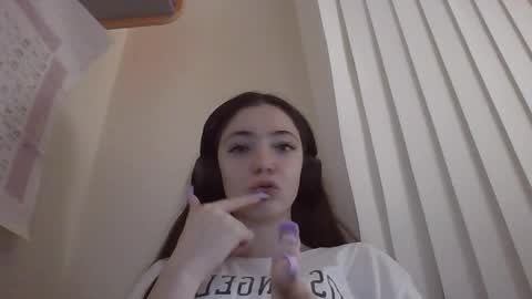 Snapshot of blushed_vita chatting on November 8, 2025, 7:34 pm blushed_vita online show from November 8, 2025, 7:34 pm