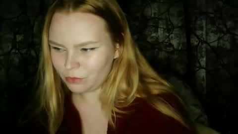 blushing_star online show from September 18, 2025, 4:53 pm