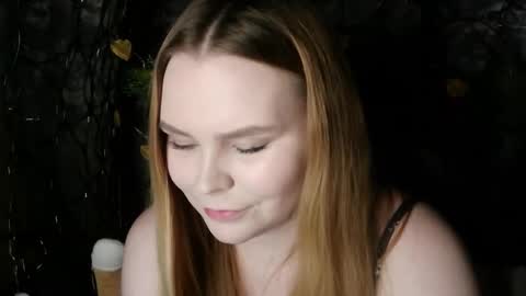 blushing_star online show from March 19, 2026, 4:00 pm