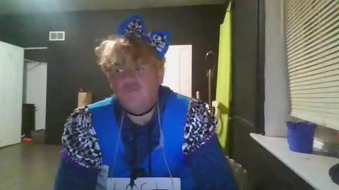 Snapshot of bmiddleton1717 chatting on November 9, 2025, 10:46 am SirMopBucket online show from November 9, 2025, 10:46 am