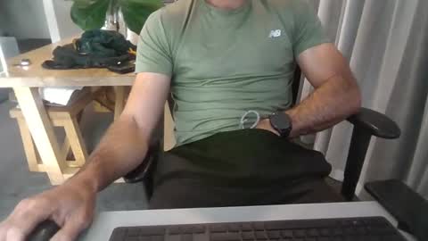 bob337733 online show from April 11, 2026, 12:15 am