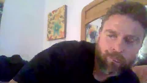 bobby223___2 online show from April 16, 2026, 6:52 pm