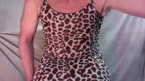 bobbyjune66 online show from February 7, 2025, 8:33 am