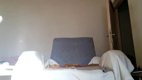 Snapshot of bobbytoyyboy chatting on December 25, 2024, 10:06 am bobbytoyyboy online show from December 25, 2024, 10:06 am