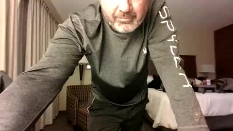 bobjones5003 online show from February 28, 2025, 5:26 am