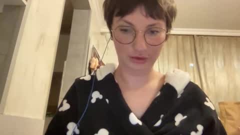 Snapshot of bobwig4 chatting on October 19, 2025, 9:15 pm Tips prfr 11-55-111 tok online show from October 19, 2025, 9:15 pm