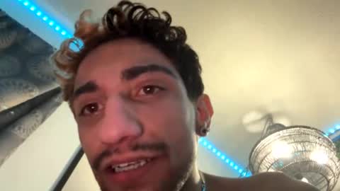 Snapshot of bodyyattiyatti chatting on February 14, 2026, 8:49 pm Sailorartemis online show from February 14, 2026, 8:49 pm