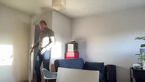 Snapshot of boegieboy76 chatting on January 6, 2026, 9:02 am ask me online show from January 6, 2026, 9:02 am