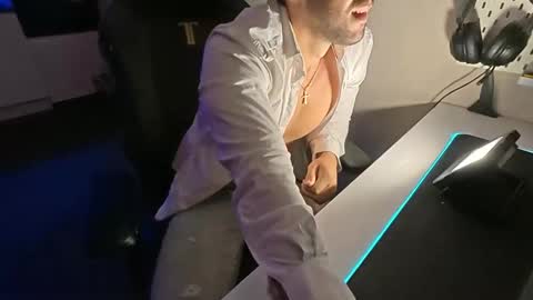 Snapshot of boiteasex chatting on September 12, 2025, 3:23 pm boiteasex online show from September 12, 2025, 3:23 pm