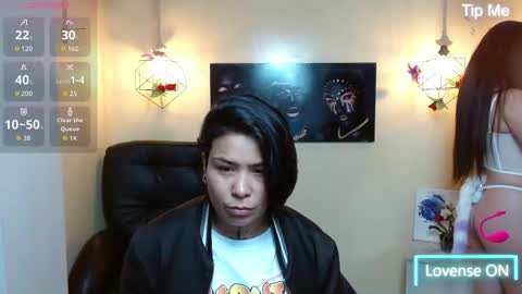 Paris online show from December 14, 2025, 3:23 am