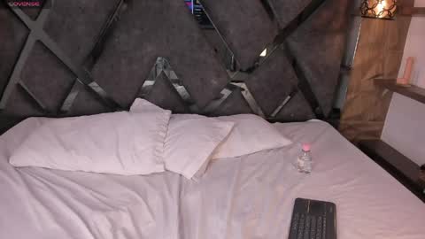 Snapshot of bombon_cambell chatting on May 24, 2026, 3:55 am Bombon online show from May 24, 2026, 3:55 am