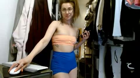 Snapshot of bombshellbaeby chatting on May 24, 2026, 10:48 pm BombshellBaeby online show from May 24, 2026, 10:48 pm