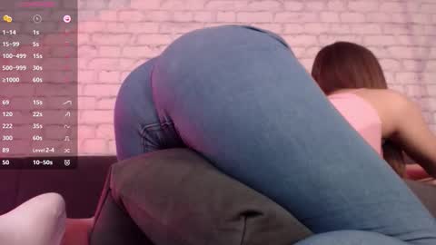 Snapshot of bonbon_aria chatting on December 15, 2025, 4:28 am Aria online show from December 15, 2025, 4:28 am