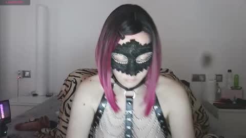 Snapshot of bonbonsitos_69 chatting on March 17, 2026, 3:48 pm Lucy online show from March 17, 2026, 3:48 pm