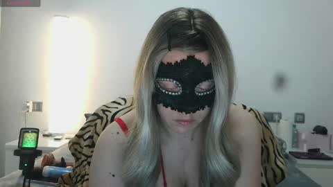 Snapshot of bonbonsitos_69 chatting on March 28, 2026, 8:36 am Lucy online show from March 28, 2026, 8:36 am