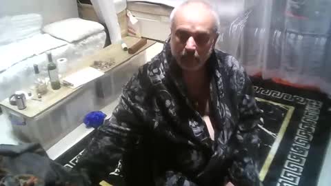 Snapshot of bondgally chatting on November 1, 2025, 6:04 am bondgally online show from November 1, 2025, 6:04 am