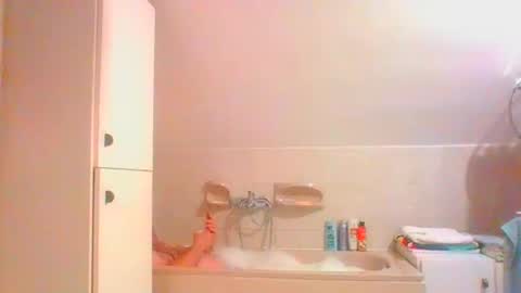 borntosuck online show from April 16, 2026, 6:52 pm