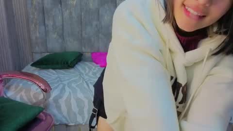 Bonnie  online show from April 1, 2026, 1:41 pm