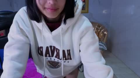 Bonnie  online show from April 3, 2026, 12:58 pm