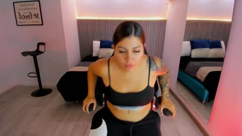 Bonnie  online show from February 4, 2025, 11:05 am