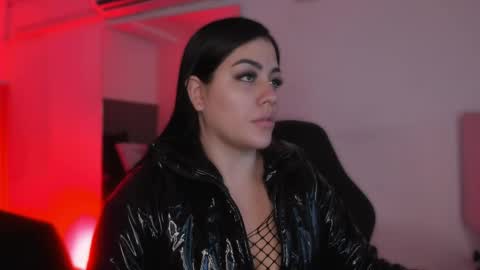 Bonnie  online show from April 15, 2026, 11:17 am