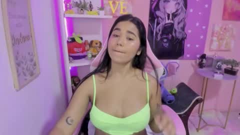 Bonnie online show from January 13, 2026, 11:59 am