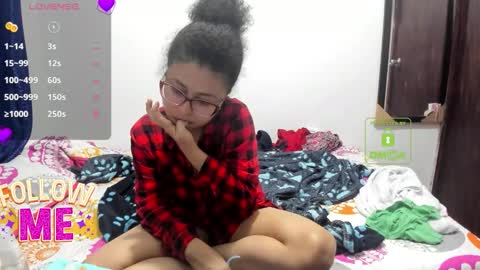 Snapshot of bonnie_lam_ chatting on February 1, 2026, 4:11 am bonnie lam hello welcome to my room I hope you have fun and you can reach your maximum pleasure here with me online show from February 1, 2026, 4:11 am