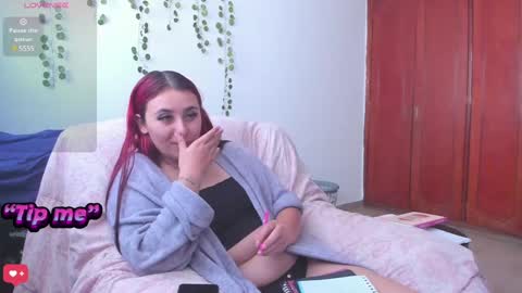 Snapshot of bonnie_moon_ chatting on January 16, 2025, 2:51 pm Bonnie Help me reach 500 likes online show from January 16, 2025, 2:51 pm