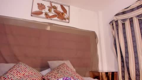   online show from October 21, 2025, 11:49 pm