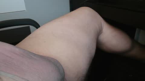 Snapshot of bonobooy chatting on January 13, 2025, 6:38 pm Bonobooy online show from January 13, 2025, 6:38 pm