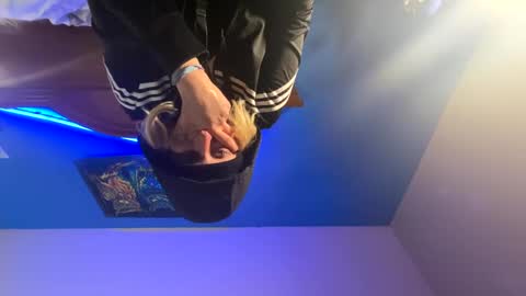 Snapshot of boobookittyfuxx chatting on November 5, 2025, 8:03 am boobookittyfuxx online show from November 5, 2025, 8:03 am