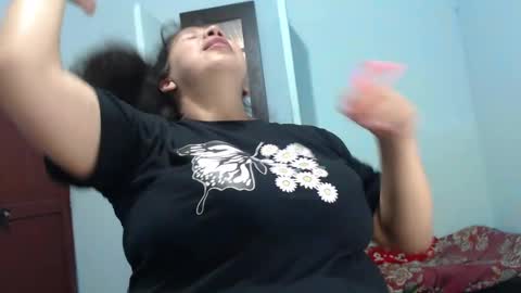 Snapshot of boobs_helling_ chatting on November 10, 2025, 8:52 pm Luciana independent model online show from November 10, 2025, 8:52 pm