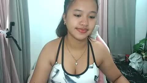 Snapshot of boobsypinay_zhein chatting on February 21, 2026, 11:39 pm boobsypinay_zhein online show from February 21, 2026, 11:39 pm