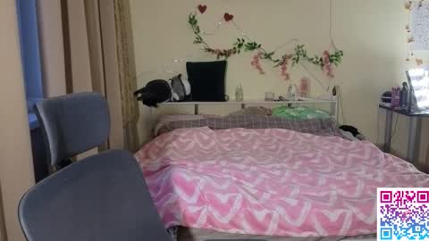 Snapshot of booozekirs_ chatting on February 20, 2026, 2:52 am Milena online show from February 20, 2026, 2:52 am