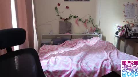 Snapshot of booozekirs_ chatting on March 4, 2026, 6:08 am Milena online show from March 4, 2026, 6:08 am