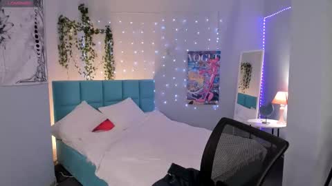 Snapshot of booozekirs_ chatting on March 18, 2026, 2:58 am Milena online show from March 18, 2026, 2:58 am