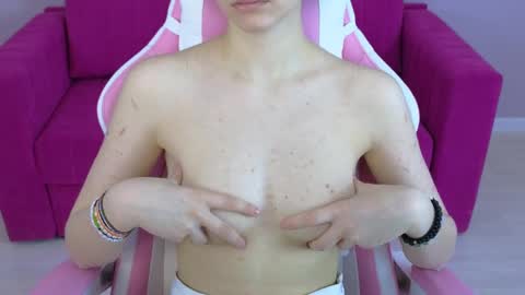 Snapshot of bootyada chatting on February 15, 2025, 1:21 am Glad to see u in my room Im Ada online show from February 15, 2025, 1:21 am