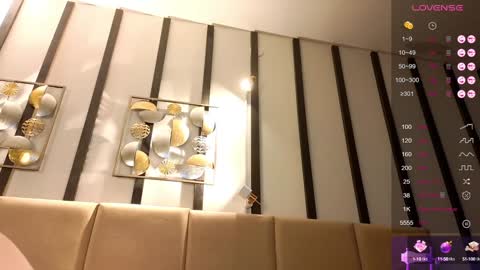 Snapshot of bootytrisha chatting on December 10, 2024, 6:11 am Trisha online show from December 10, 2024, 6:11 am