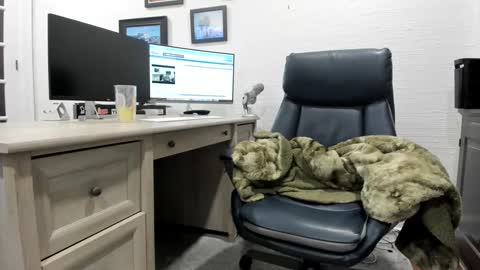 Boredhorndog online show from January 4, 2025, 2:14 am