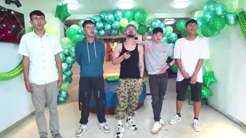 THOMAS AND DAMIAND online show from March 3, 2025, 5:09 am