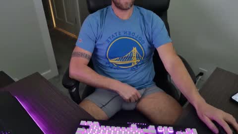 Snapshot of bostonmarine31 chatting on March 5, 2025, 8:10 pm bostonmarine31 online show from March 5, 2025, 8:10 pm