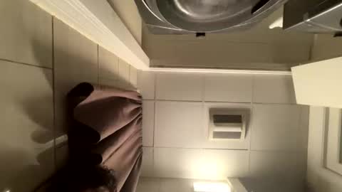 bostonuts online show from November 5, 2025, 7:30 am