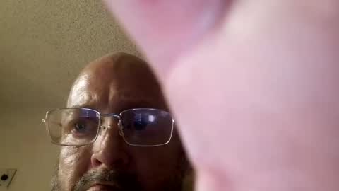 bottomfeederforever2 online show from October 9, 2025, 10:46 am