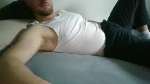 Snapshot of bottomtsinner chatting on October 21, 2025, 2:51 pm bottomtsinner online show from October 21, 2025, 2:51 pm