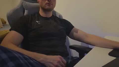 Snapshot of bottomtsinner chatting on March 3, 2026, 8:59 pm bottomtsinner online show from March 3, 2026, 8:59 pm