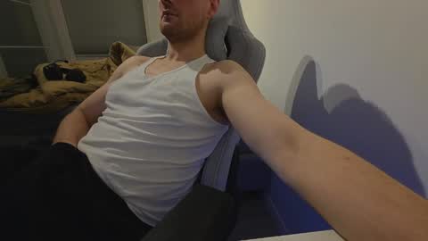 Snapshot of bottomtsinner chatting on March 6, 2026, 11:56 pm bottomtsinner online show from March 6, 2026, 11:56 pm