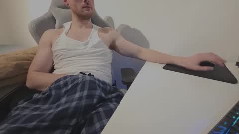 Snapshot of bottomtsinner chatting on March 11, 2026, 9:54 pm bottomtsinner online show from March 11, 2026, 9:54 pm