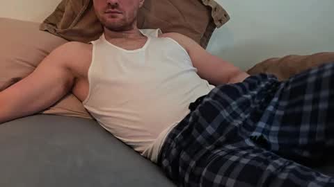 Snapshot of bottomtsinner chatting on March 31, 2026, 10:04 am bottomtsinner online show from March 31, 2026, 10:04 am